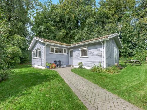 Holsworthy House | Keepers Wood - W43109
