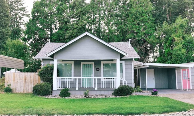 Keizer House | Keizer Rapids Estate π (Near In-N-Out)