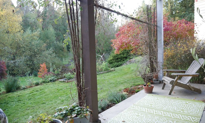 Milwaukie House | Kellogg Creek Retreat With Beautiful Views and Creek Access