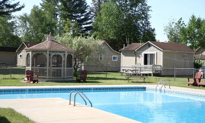 Kennebunk Hotel | Kennebunk Gallery Motel & Cottages