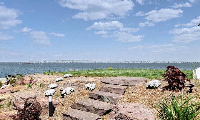 Stevensville House | Kent Island Waterfront | New Construction | Pool | Hot Tub | Stunning View | Lux