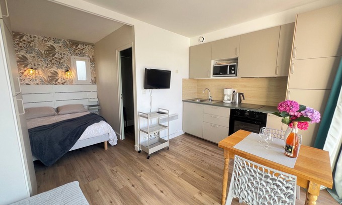 Le Conquet House | Kermorvan - Holiday home for 2 people Le Conquet