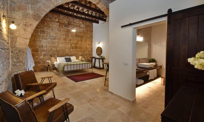 Acre Old City Apartment | Khan el Umdan luxury suites