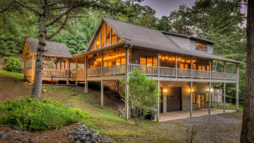 Cherry Log House | Kick Aska Lodge