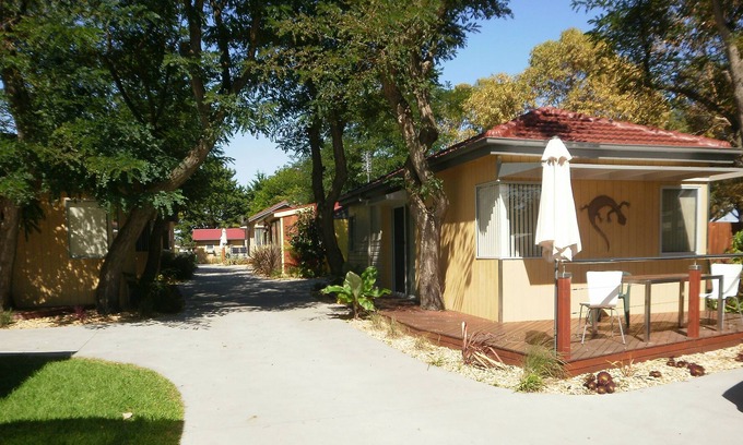Lakes Entrance Apartment | Kickback Cottages