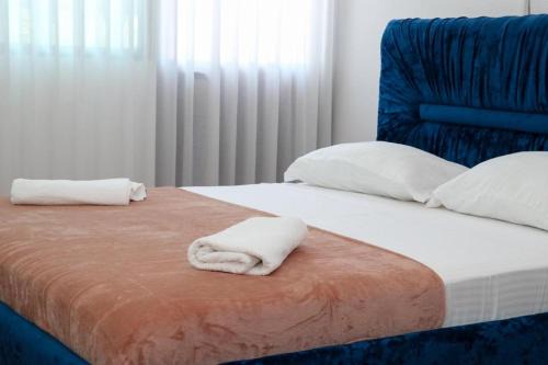 Velipoje Hotel | Kiki Hotel