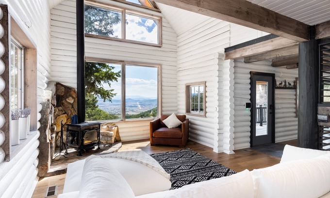 Stagecoach Estates House | Kimball Canyon Gold | Incredible & authentic mountain cabin experience!