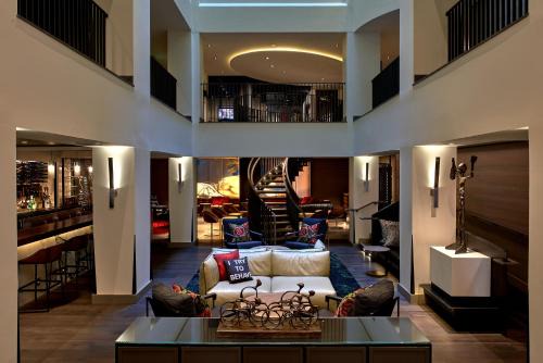 Downtown Portland Hotel | Kimpton Hotel Vintage Portland by IHG