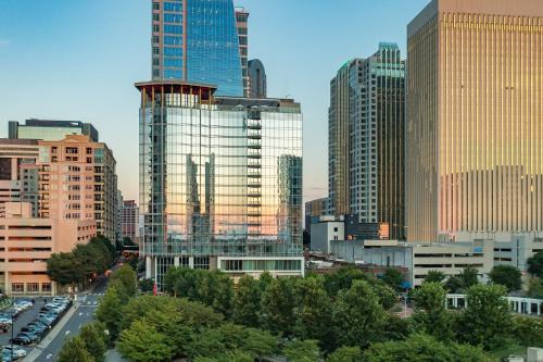 Charlotte Center City Hotel | Kimpton Tryon Park Hotel by IHG