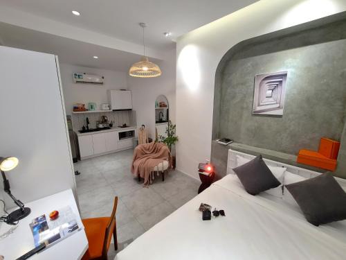 District 7 Hotel | Kin Wander Tân Quy