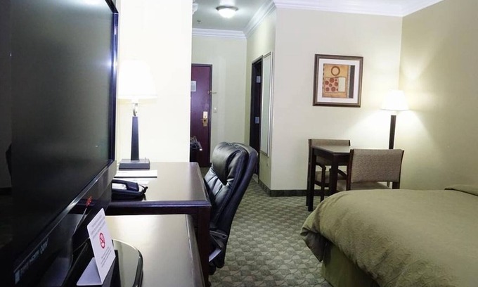Cresson Hotel | King Bed Stay, Scottish Inns Cresson, Free Breakfast, Minutes from DT Fort Worth