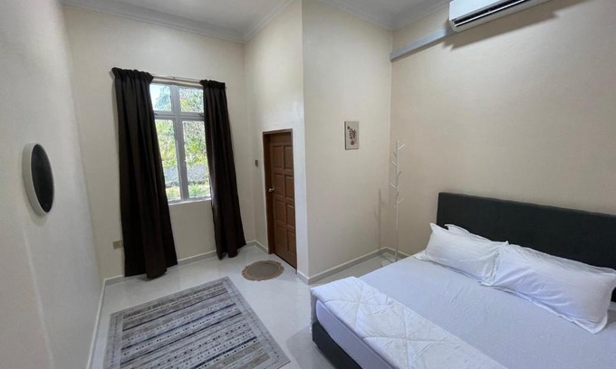 Kubang Kerian House | King's Cottage Homestay Kubang Kerian