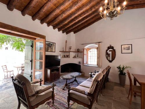 Lofou House | King's house