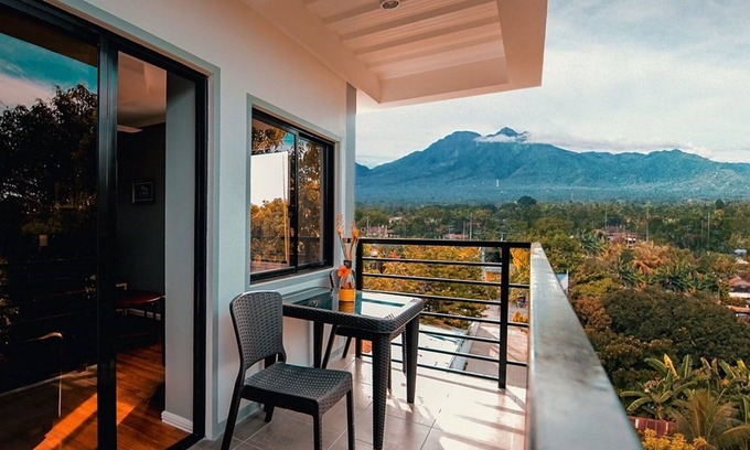 Dumaguete Hotel | Kingswick Residences and Lodge