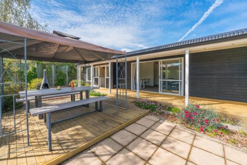 Kinloch House | Kinloch Hideaway - Taupo