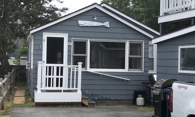 Ocean Park Cottage | Kinney Shores Saco Maine, Near Ocean Park, Ferry Beach and Camp Ellis