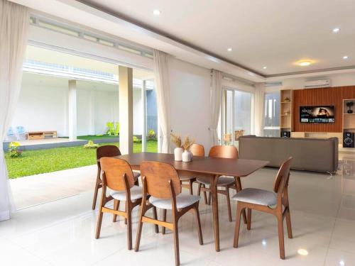 Bandung Villa | Kira House Bandung by Privee