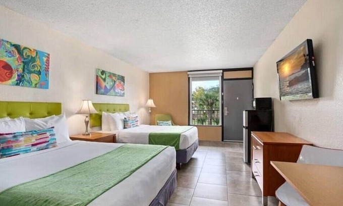 Historic Downtown Kissimmee House | Kissimmee Ideal Room with 2 DBL Beds & Fitness Center