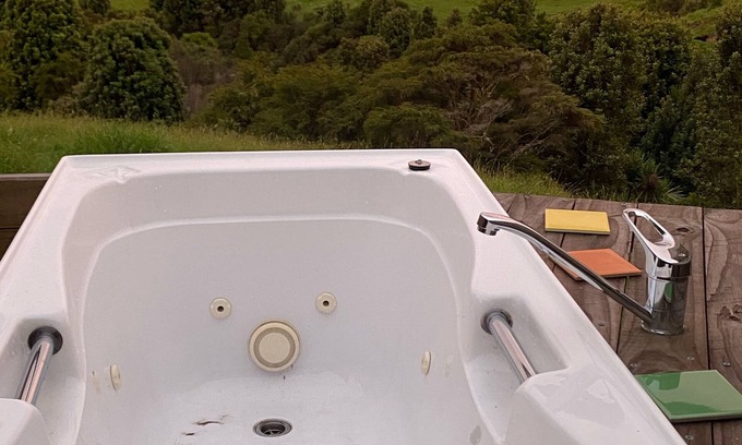 Nukuhou Cabin | Kiwi cabin in paradise