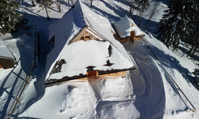 Kamnik Ski Chalet | Koča Žafran - Velika planina
