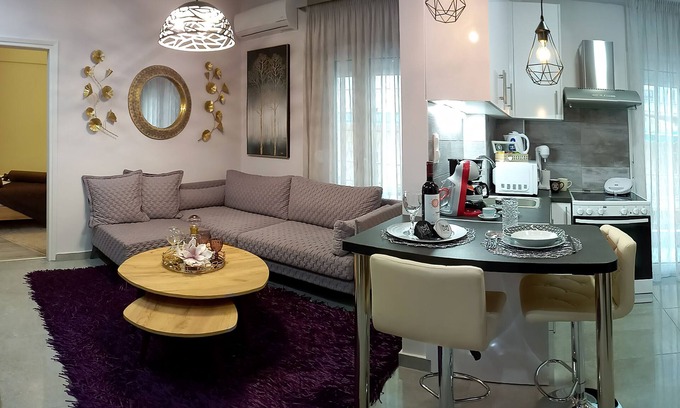 Thessaloniki City Centre Apartment | Kosmima Deluxe Apt Must