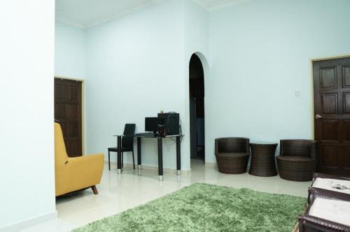 Hulu Kinta House | KT’s Lake House