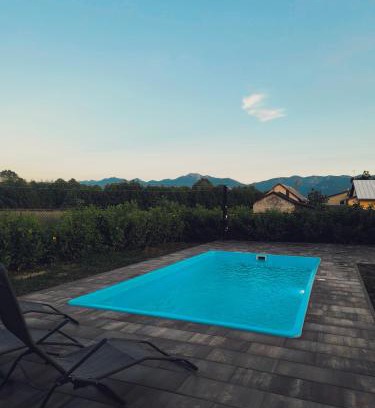 Gospic House | Kuća za odmor Anera