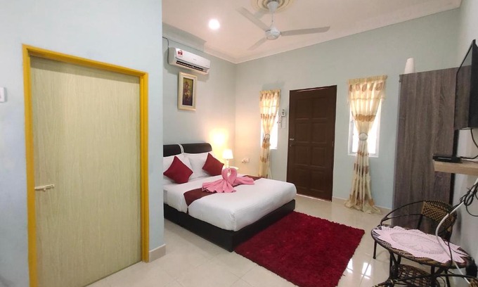 Kampung Kedawang Hotel | Ku's Roomstay