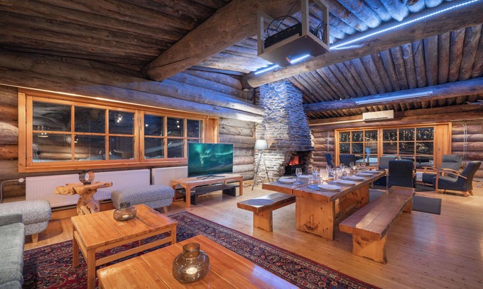 Saariselka Hotel | Kuukkeli Log Houses Aurora Resort