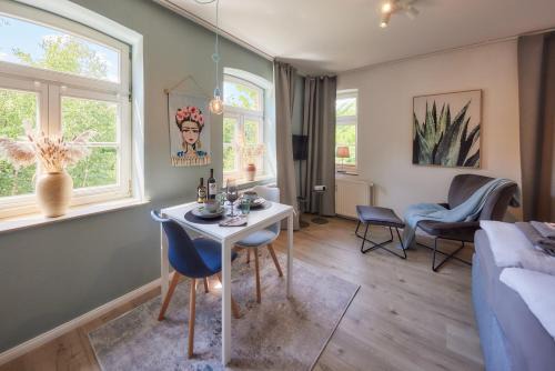 Bad Oeynhausen Apartment | Kvartier2 in TOP-Lage, 5 min zur Bali-Therme und GOP, HDZ, Arbeitsplatz, Boxspringbett