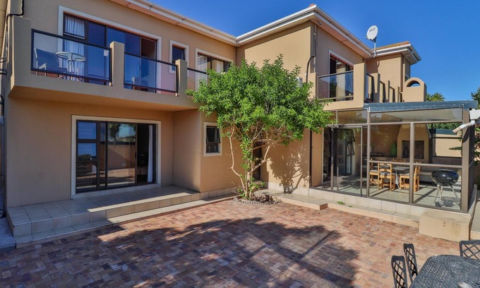 Cape Town House | Kwantu Guesthouse 3