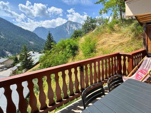Champagny-en-Vanoise Apartment | L’Éterlou Au pied des pistes, vue montagne