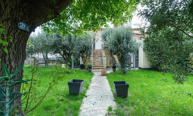 Chelles House | L'Étoile d'Or - Maison pour 13