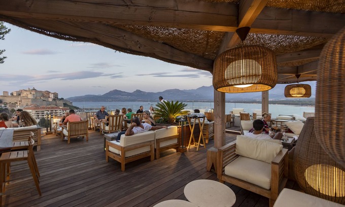 Calvi Hotel | L'Acquale
