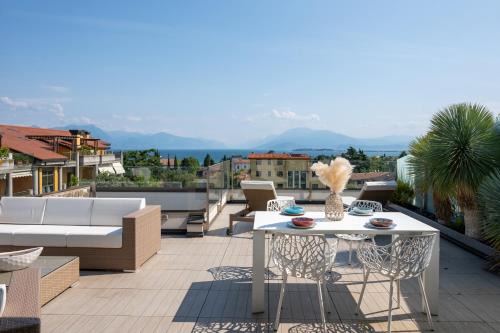 Rivoltella Apartment | L'Angelica Loft Apartment Lake View - Desenzano del Garda