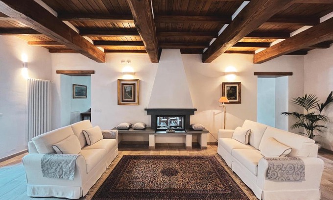 Stazzema House | L'Antico Asilo