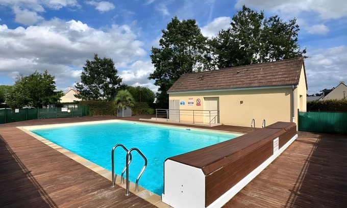 Pin - Vert Galant Apartment | L'Aquatique - Piscine - 5p - Rêve au Mans
