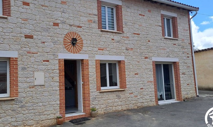 Mouzieys-Teulet House | L'Hirondelle de Mouzieys