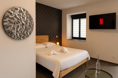 Le Creusot Apartment | L Horizon Calme Central Chic