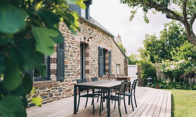 Barneville-Carteret House | L'Olivera : Between escape, sport and nature