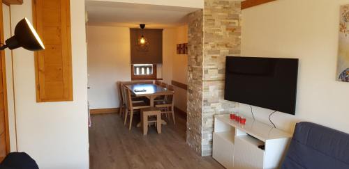 Jeux Apartment | L'Ours Blanc