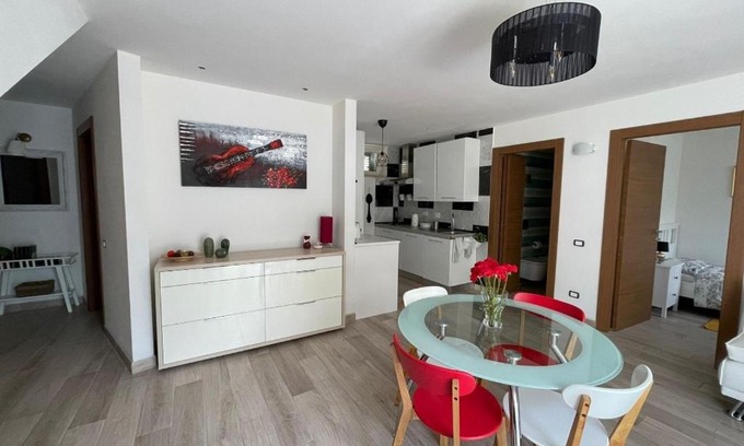 Santo Stefano di Magra Apartment | L'Uliveto
