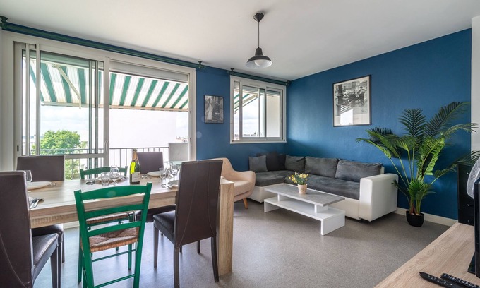 Cholet Apartment | La Belle Étape - Grand T5 à Cholet