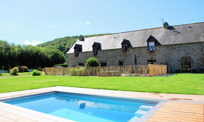 Roz-sur-Couesnon House | La Bergerie - Gîte et Chambres d'Hôtes