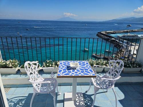 Marina Grande Apartment | La Bomboniera