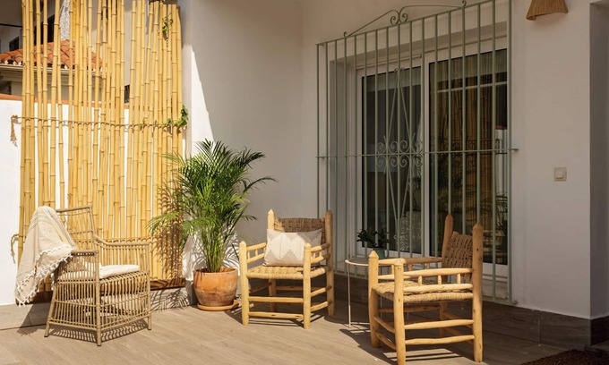 Pedregalejo House | LA BRISCA SUN & SOUL. Discover Malaga at your own pace