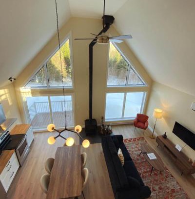 Petite-Riviere-Saint-Francois Ski Chalet | La Bellecôte - Relaxation in nature and spa