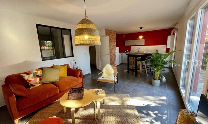 Genas Apartment | La Cabane-Loft-Garden view-Private Bathroom-Apartment