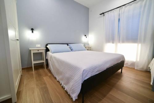 Torre Santa Sabina Bed & Breakfast | La Caletta Bed and Breakfast