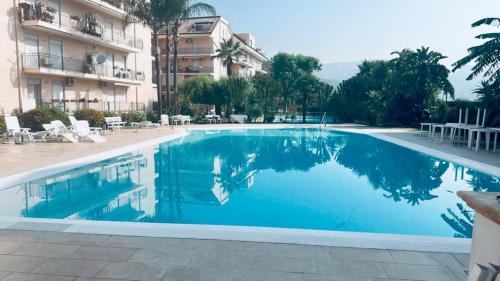 Calatabiano Apartment | La Casa delle Fate presso residence Boungaville